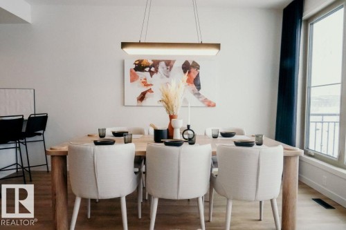 7365 Klapstein Crescent, Edmonton, AB - Indoor