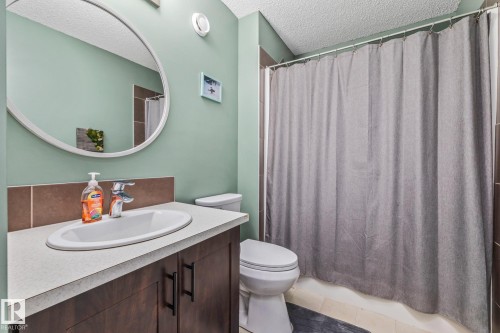 5846 Anthony Crescent, Edmonton, AB - Indoor Photo Showing Bathroom
