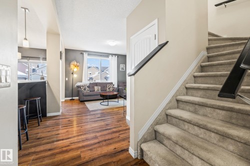 5846 Anthony Crescent, Edmonton, AB - Indoor Photo Showing Other Room