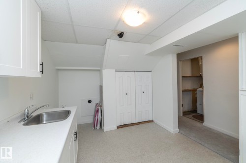 10514 153 Street, Edmonton, AB - Indoor