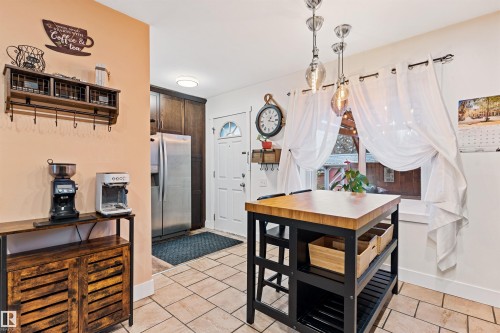 7923 178 Street, Edmonton, AB - Indoor Photo Showing Other Room