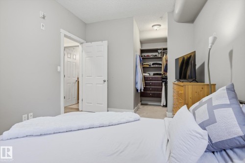 618 10235 112 Street, Edmonton, AB - Indoor Photo Showing Bedroom