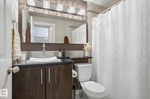 618 10235 112 Street, Edmonton, AB - Indoor Photo Showing Bathroom