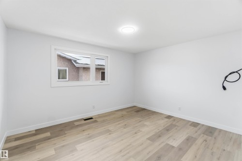 15016 57 Street, Edmonton, AB - Indoor Photo Showing Other Room