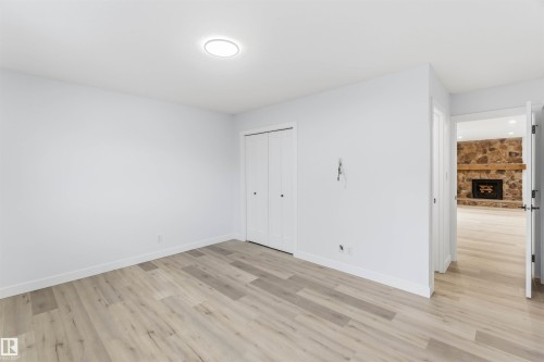 15016 57 Street, Edmonton, AB - Indoor Photo Showing Other Room