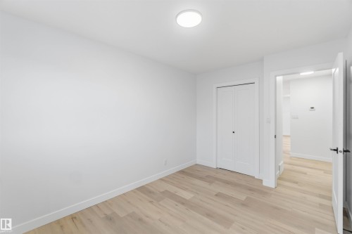 15016 57 Street, Edmonton, AB - Indoor Photo Showing Other Room