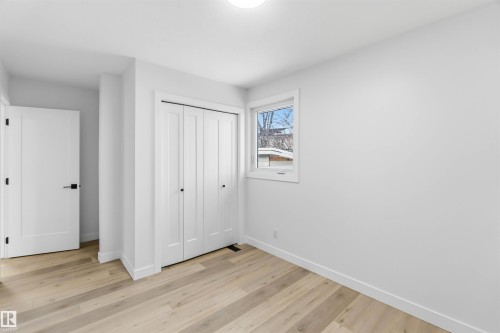15016 57 Street, Edmonton, AB - Indoor Photo Showing Other Room