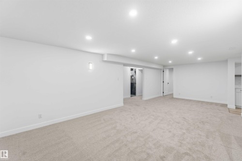 15016 57 Street, Edmonton, AB - Indoor