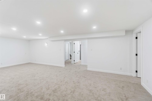 15016 57 Street, Edmonton, AB - Indoor