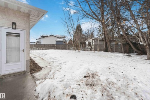 15016 57 Street, Edmonton, AB - Outdoor
