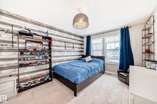7014 170A Avenue, Edmonton, AB - Indoor Photo Showing Bedroom