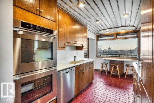 3 9804 112 Street, Edmonton, AB - Indoor Photo Showing Kitchen