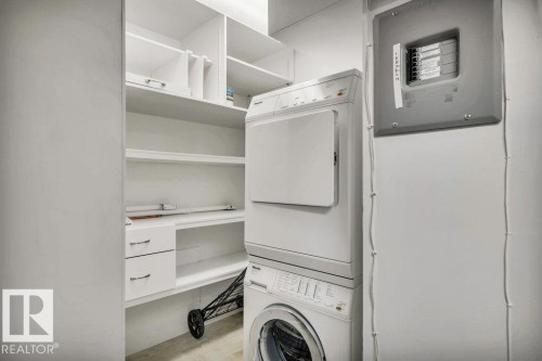 3 9804 112 Street, Edmonton, AB - Indoor Photo Showing Laundry Room