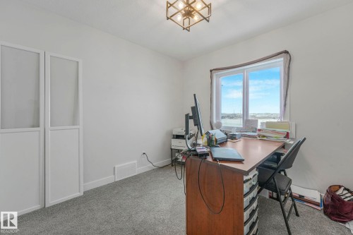 Office area featuring carpet and baseboards - 21 Sienna Boulevard, Fort Saskatchewan, AB - Indoor Photo Showing Office