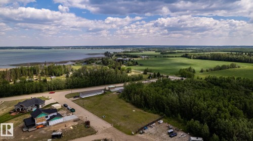 209 3410 Ste. Anne Trail, Rural Lac Ste. Anne County, AB 