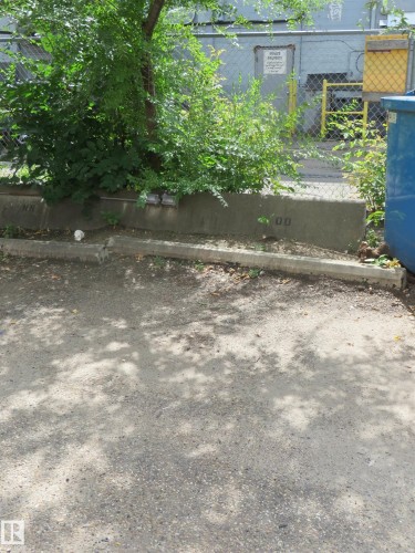 102 10547 83 Avenue, Edmonton, AB - Outdoor