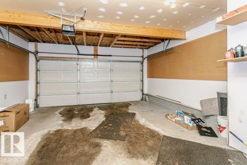 3 20 Deerbourne Drive, St. Albert, AB - Indoor Photo Showing Garage