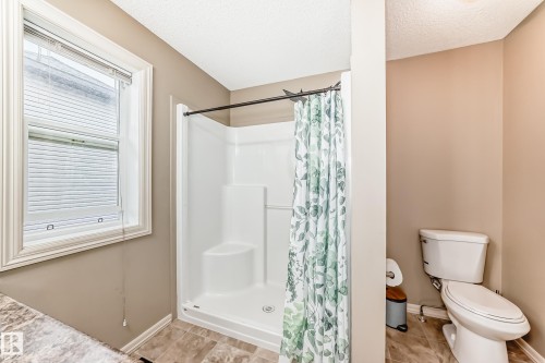106 Rue Monique, Beaumont, AB - Indoor Photo Showing Bathroom