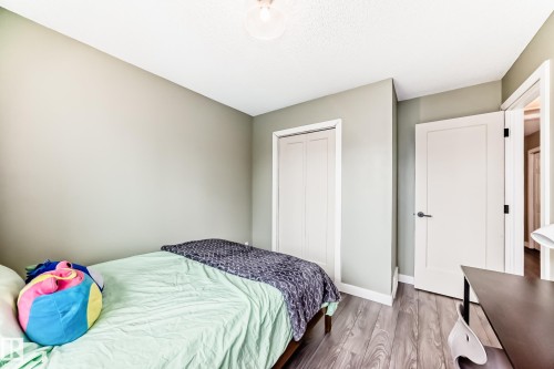 106 Rue Monique, Beaumont, AB - Indoor Photo Showing Bedroom