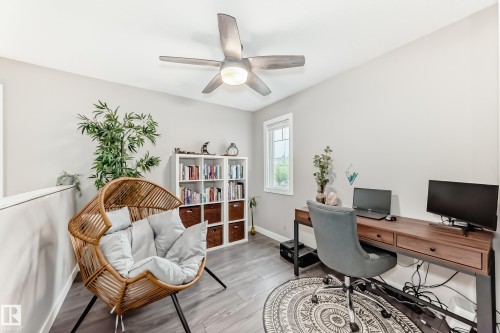 106 Rue Monique, Beaumont, AB - Indoor Photo Showing Office