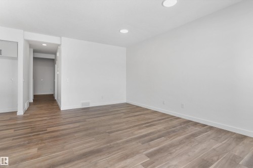 748 Astoria Way, Devon, AB - Indoor Photo Showing Other Room