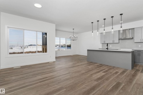 748 Astoria Way, Devon, AB - Indoor Photo Showing Kitchen With Upgraded Kitchen