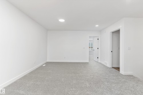 748 Astoria Way, Devon, AB - Indoor Photo Showing Other Room