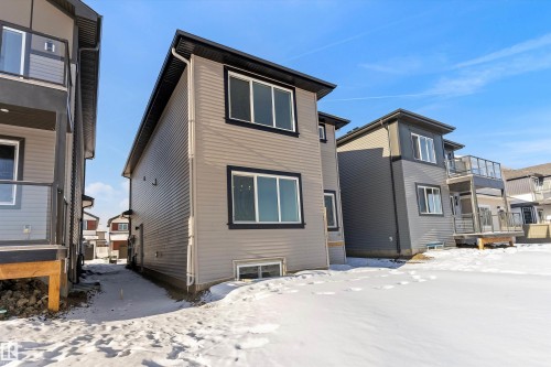 748 Astoria Way, Devon, AB - Outdoor