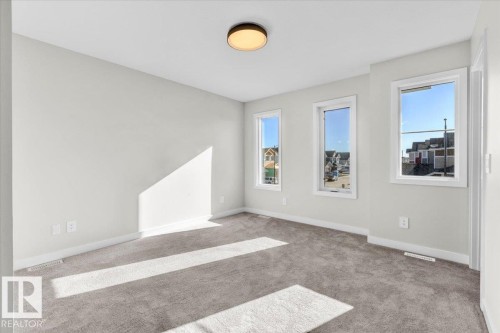 1316 Keswick Drive, Edmonton, AB - Indoor Photo Showing Other Room