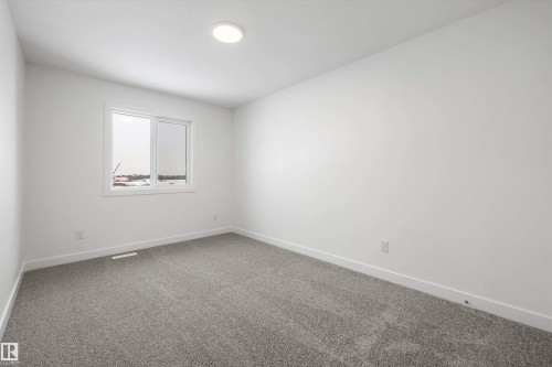 20820 40 Avenue, Edmonton, AB - Indoor Photo Showing Other Room