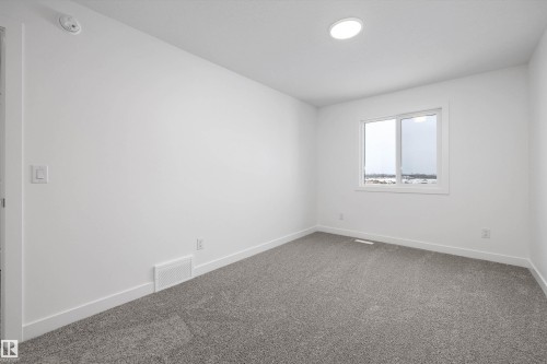 20820 40 Avenue, Edmonton, AB - Indoor Photo Showing Other Room