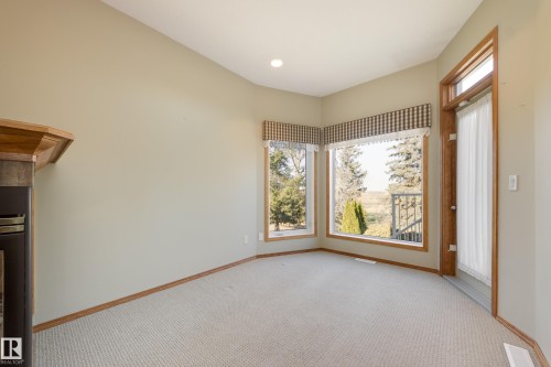 96 Linksview Drive, Spruce Grove, AB - Indoor Photo Showing Other Room