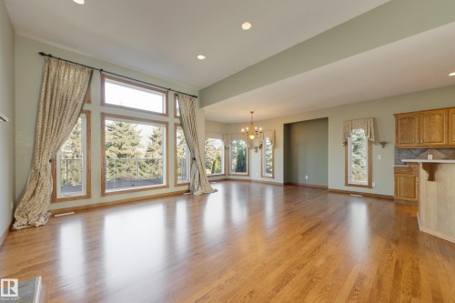 96 Linksview Drive, Spruce Grove, AB - Indoor Photo Showing Living Room
