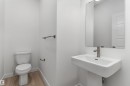 913 19 Avenue, Edmonton, AB  - Indoor Photo Showing Bathroom 