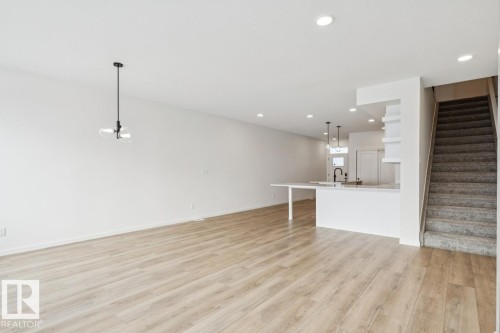 22927 80 Avenue, Edmonton, AB - Indoor Photo Showing Other Room