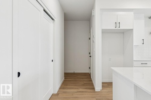 22927 80 Avenue, Edmonton, AB - Indoor Photo Showing Other Room