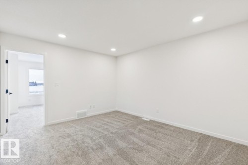 22927 80 Avenue, Edmonton, AB - Indoor Photo Showing Other Room