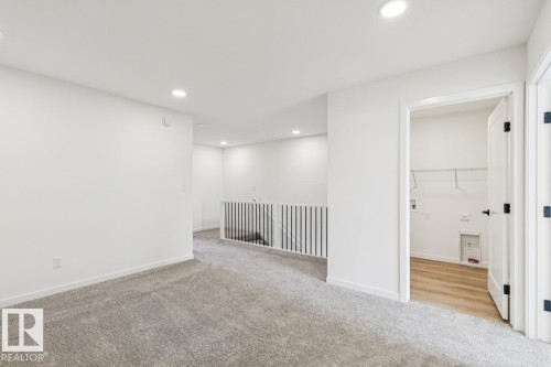 22927 80 Avenue, Edmonton, AB - Indoor Photo Showing Other Room