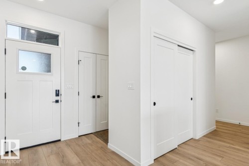 22927 80 Avenue, Edmonton, AB - Indoor Photo Showing Other Room