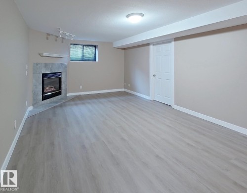16407 81 Street, Edmonton, AB - Indoor With Fireplace