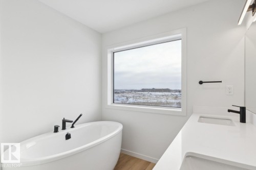 22923 80 Avenue, Edmonton, AB - Indoor Photo Showing Bathroom
