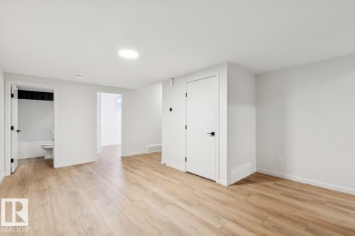 22923 80 Avenue, Edmonton, AB - Indoor Photo Showing Other Room