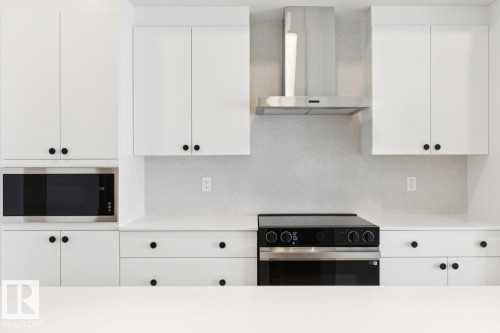 22923 80 Avenue, Edmonton, AB - Indoor Photo Showing Kitchen