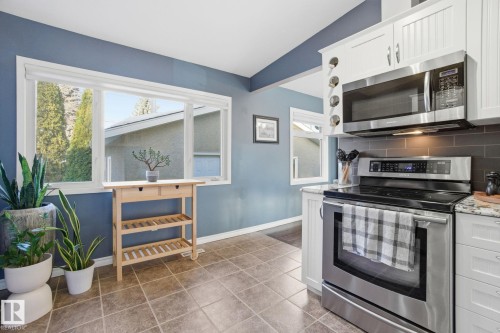 15408 79A Avenue, Edmonton, AB - Indoor Photo Showing Kitchen