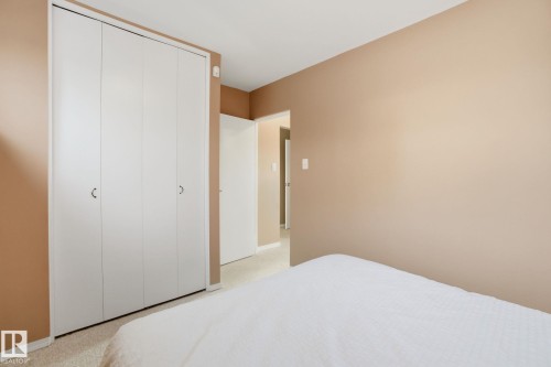 15408 79A Avenue, Edmonton, AB - Indoor Photo Showing Bedroom