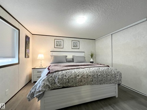 72 Jutland Crescent, Stony Plain, AB - Indoor Photo Showing Bedroom