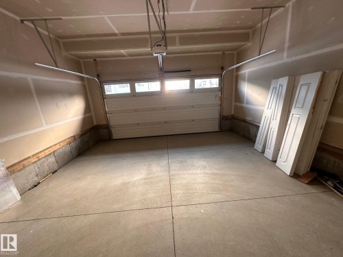 20624 22 Avenue, Edmonton, AB - Indoor Photo Showing Garage