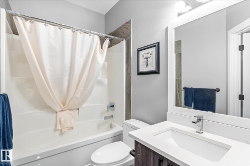 5 Sparrow Close, Fort Saskatchewan, AB - Indoor Photo Showing Bathroom