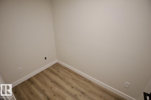 Bsmt 262 Paterson Link, Edmonton, AB - Indoor Photo Showing Other Room