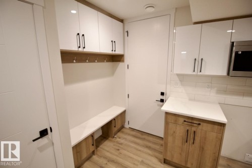 Bsmt 262 Paterson Link, Edmonton, AB - Indoor Photo Showing Kitchen